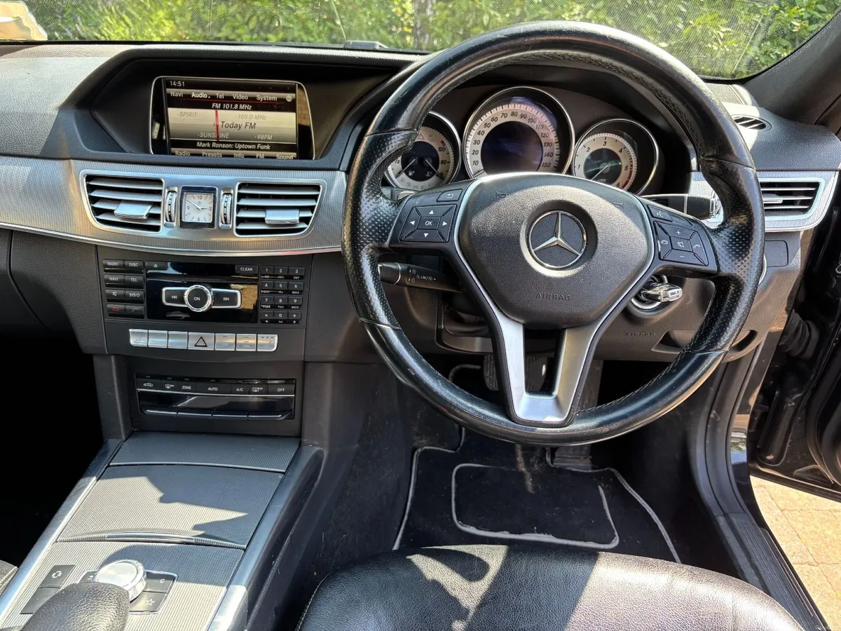 Mercedes-Benz E-Class 2014 E220 CDI SE - Image 3
