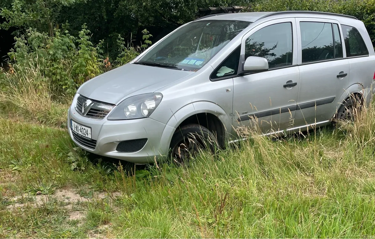 Vauxhall Zafira (Breaking) - Image 1