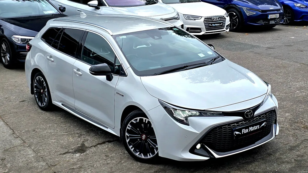 🔥 2020 Toyota Corolla GR Sport Hybrid Touring - Image 3
