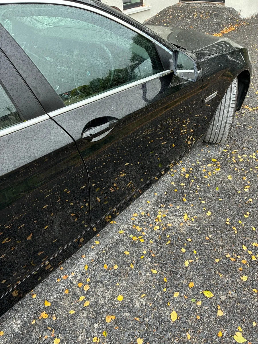 Car - Image 2