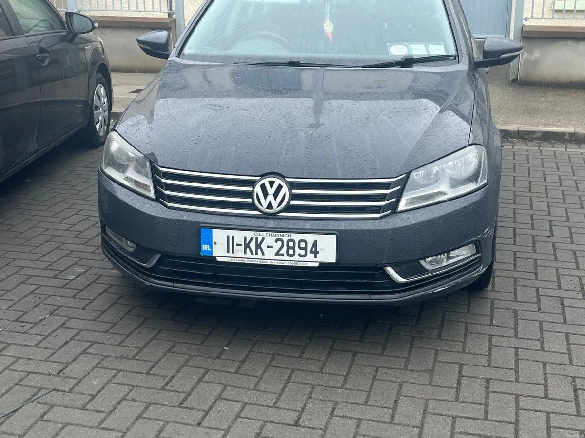 Volkswagen Passat 2011 - Image 1