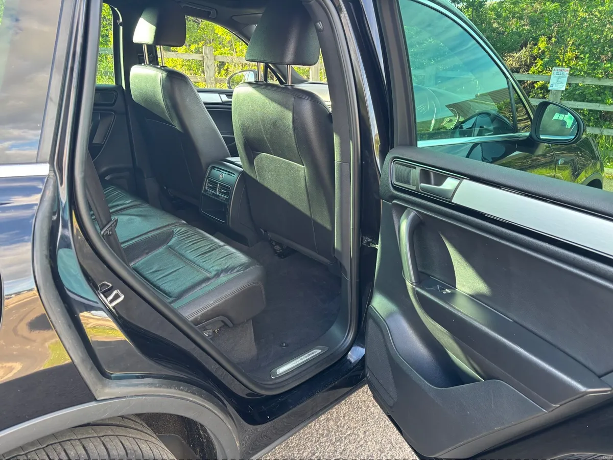 Volkswagen Touareg 2014 - Image 4