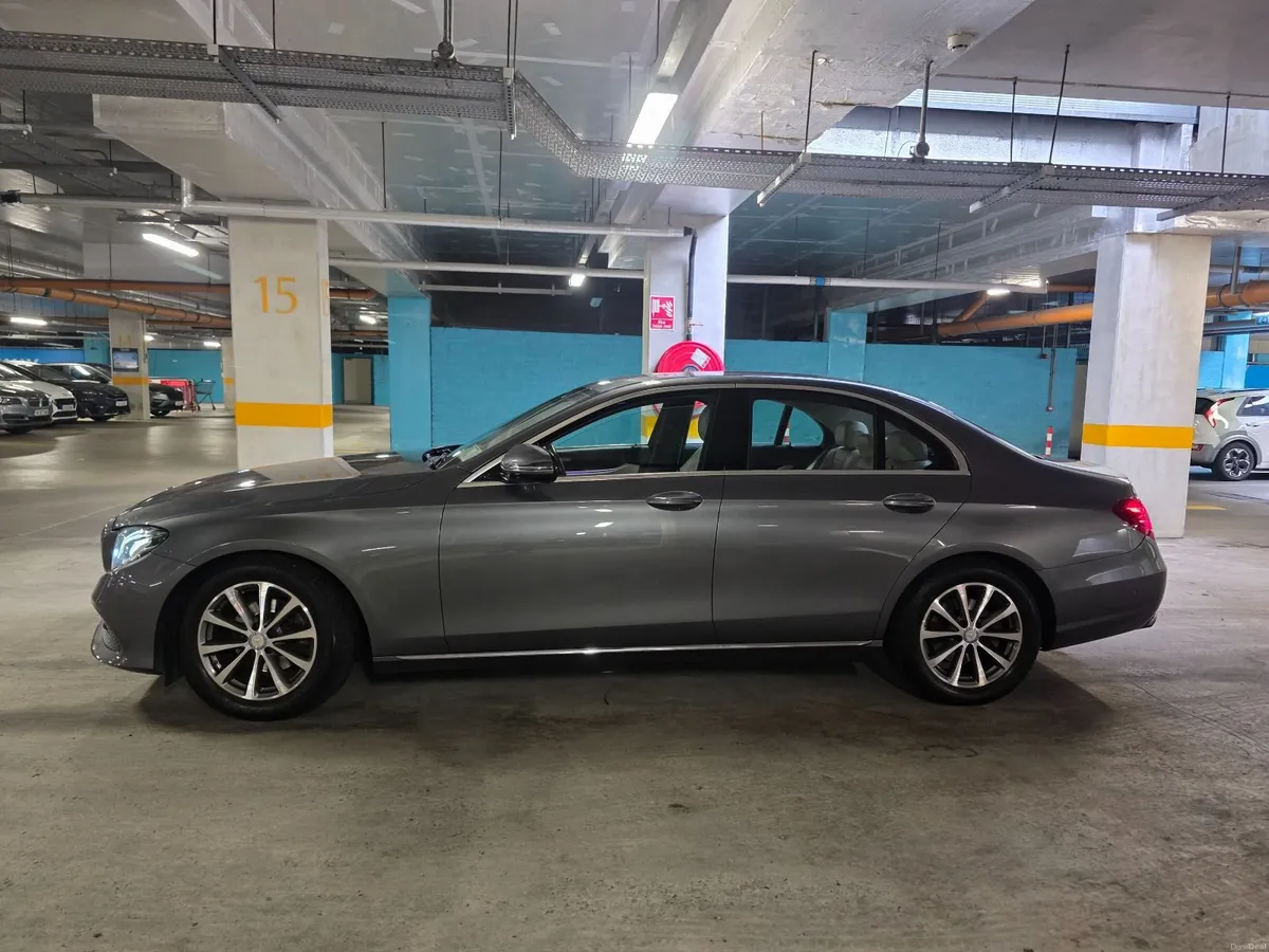 Mercedes-Benz E-Class 2016 avant-garde - Image 4