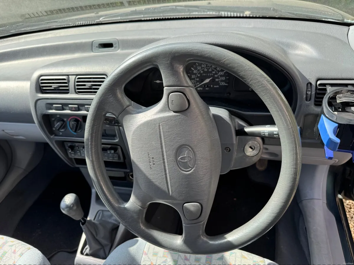Toyota Starlet 1998 - Image 1
