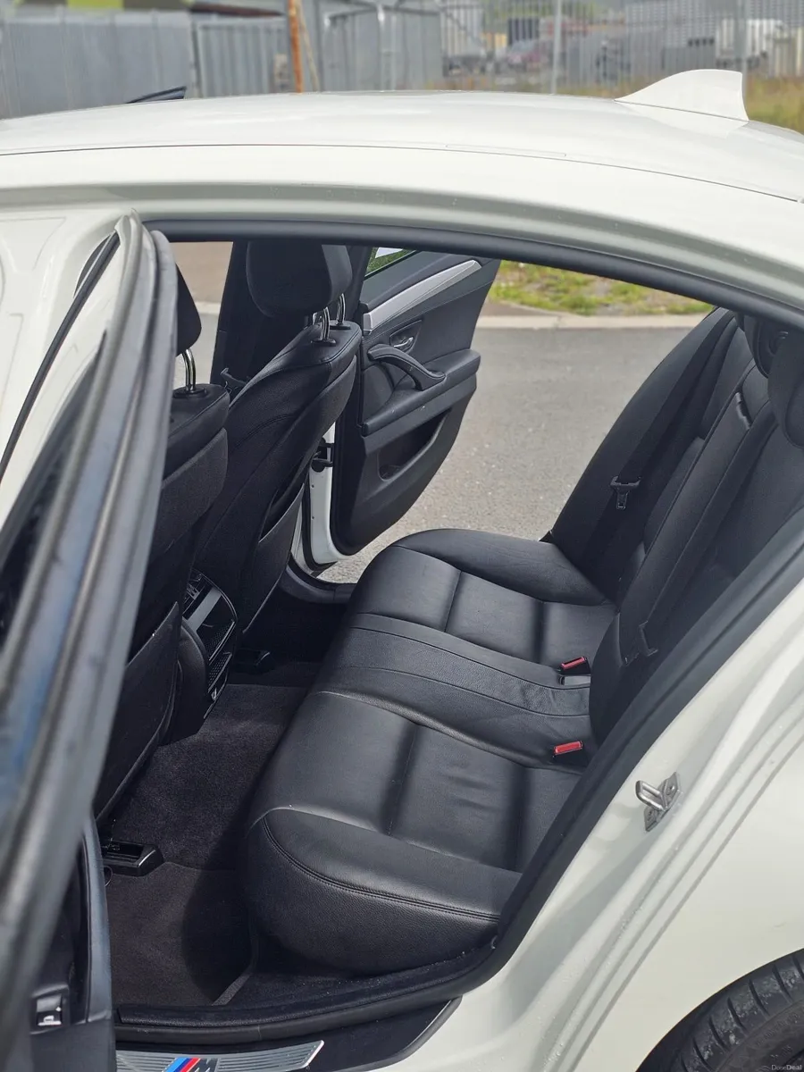 BMW 5-Series 2016 - Image 4