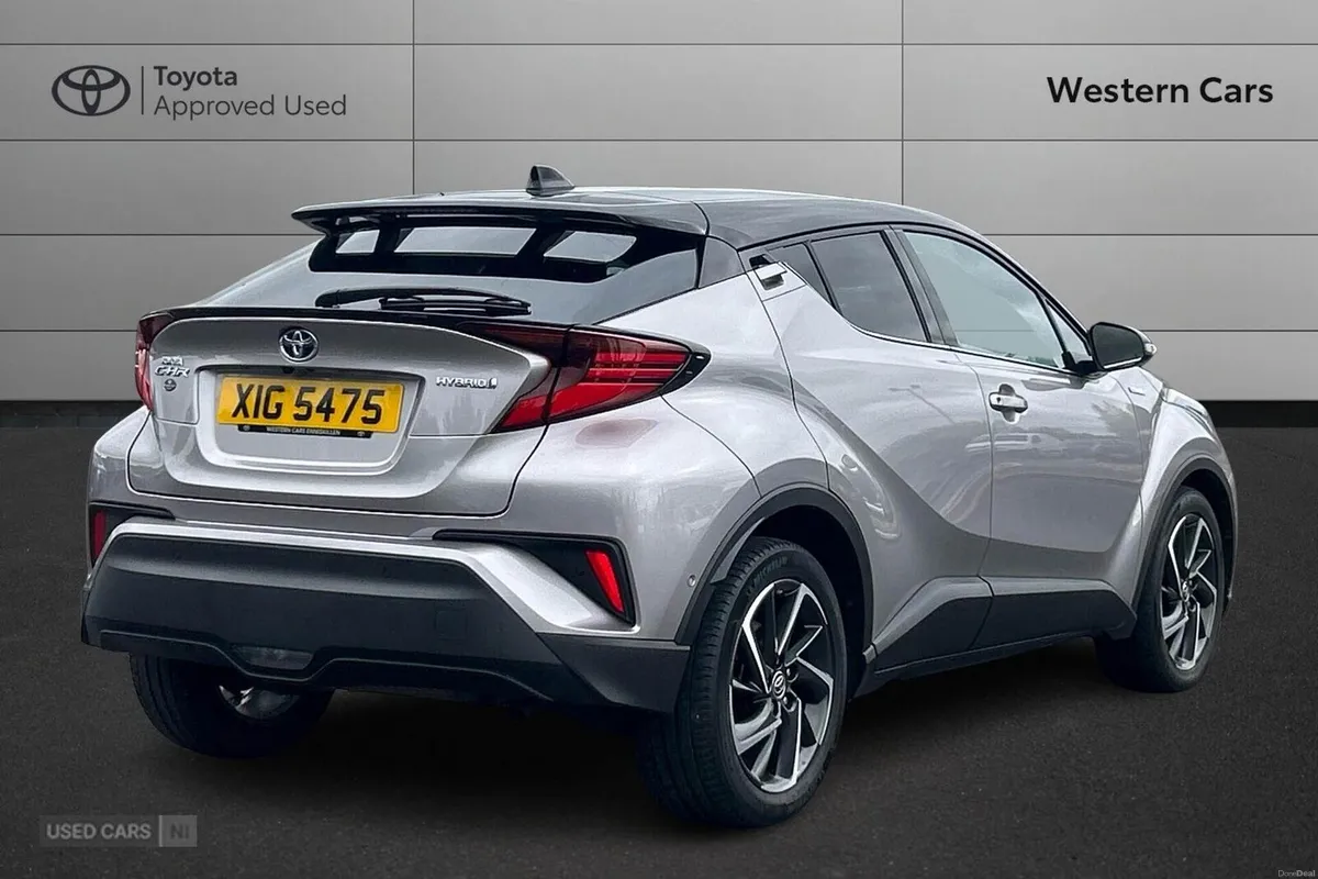 Toyota C-HR 1.8 VVT-h Dynamic CVT Euro 6 (s/s) 5dr - Image 2