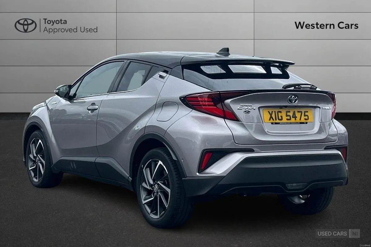 Toyota C-HR 1.8 VVT-h Dynamic CVT Euro 6 (s/s) 5dr - Image 4