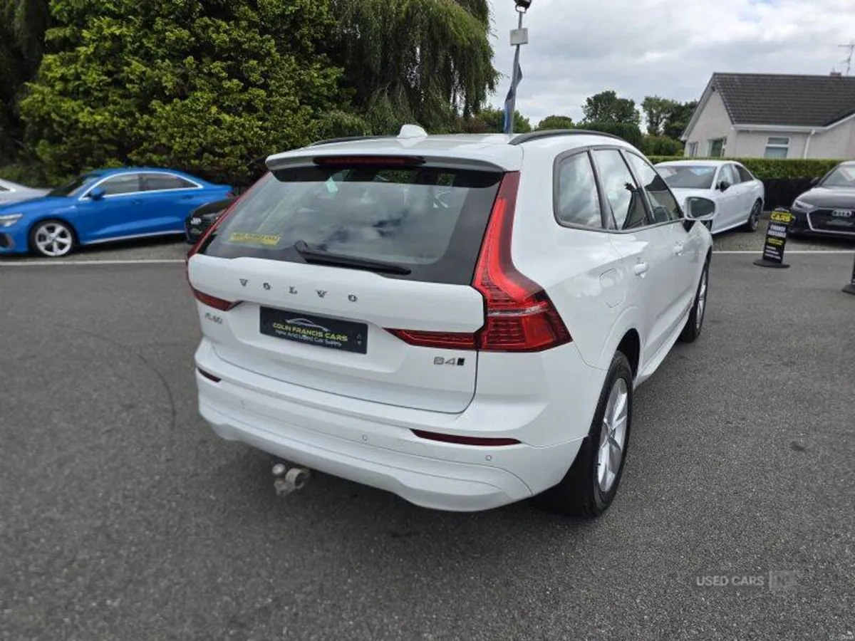 Volvo XC60 Momentum - Image 4