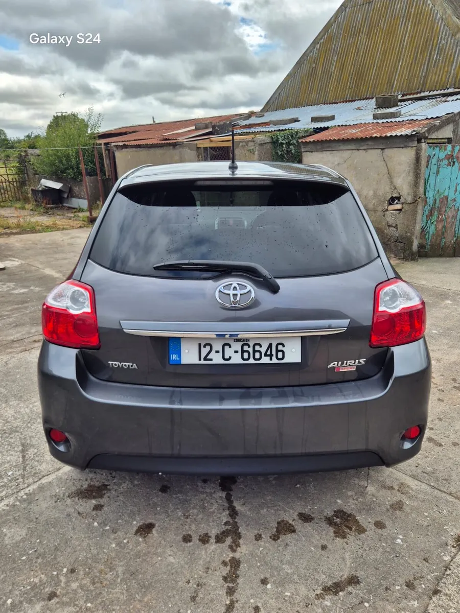 Toyota Auris 1.4 NEW NCT LOW KM - Image 3