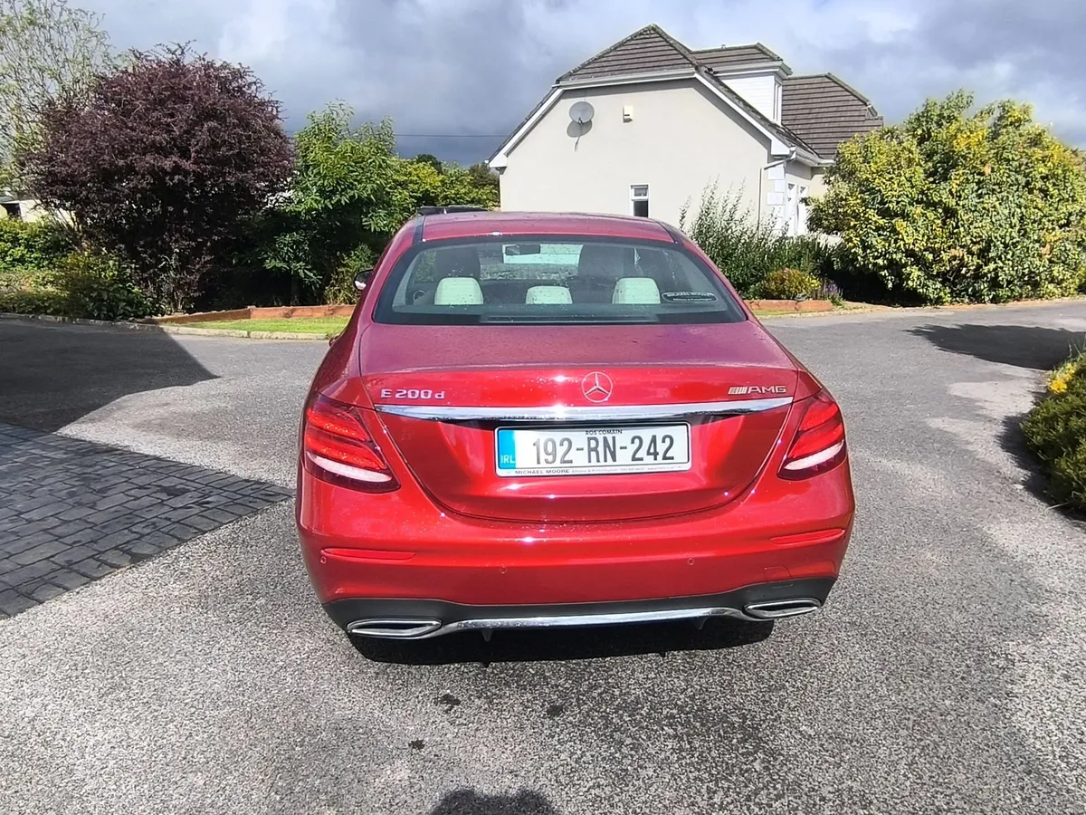 Mercedes-Benz E-Class 2019 - Image 3