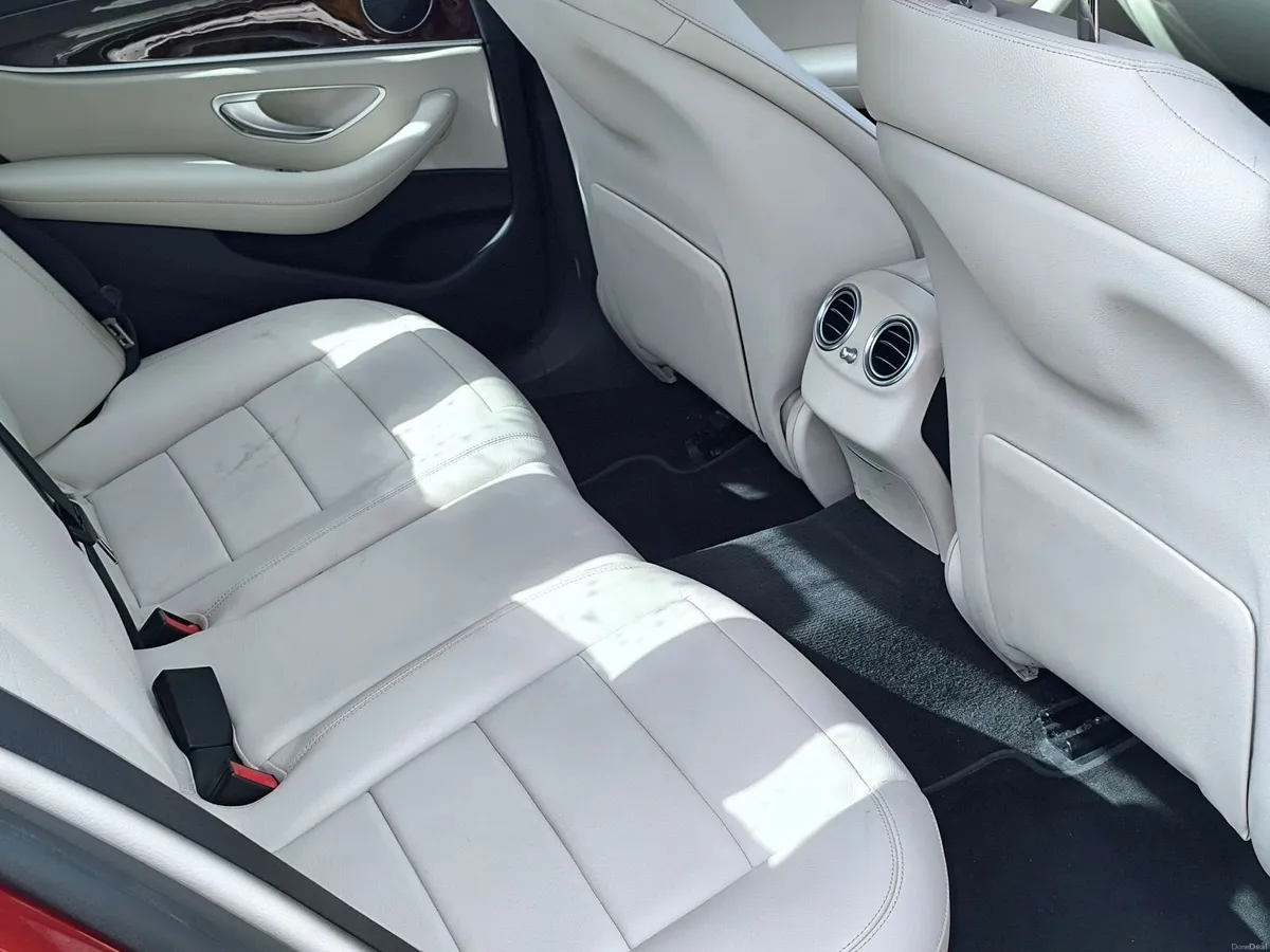 Mercedes-Benz E-Class 2019 - Image 3