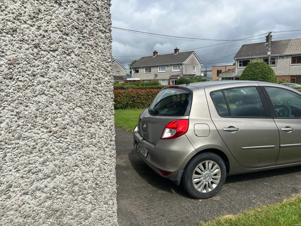 Renault Clio - Image 4
