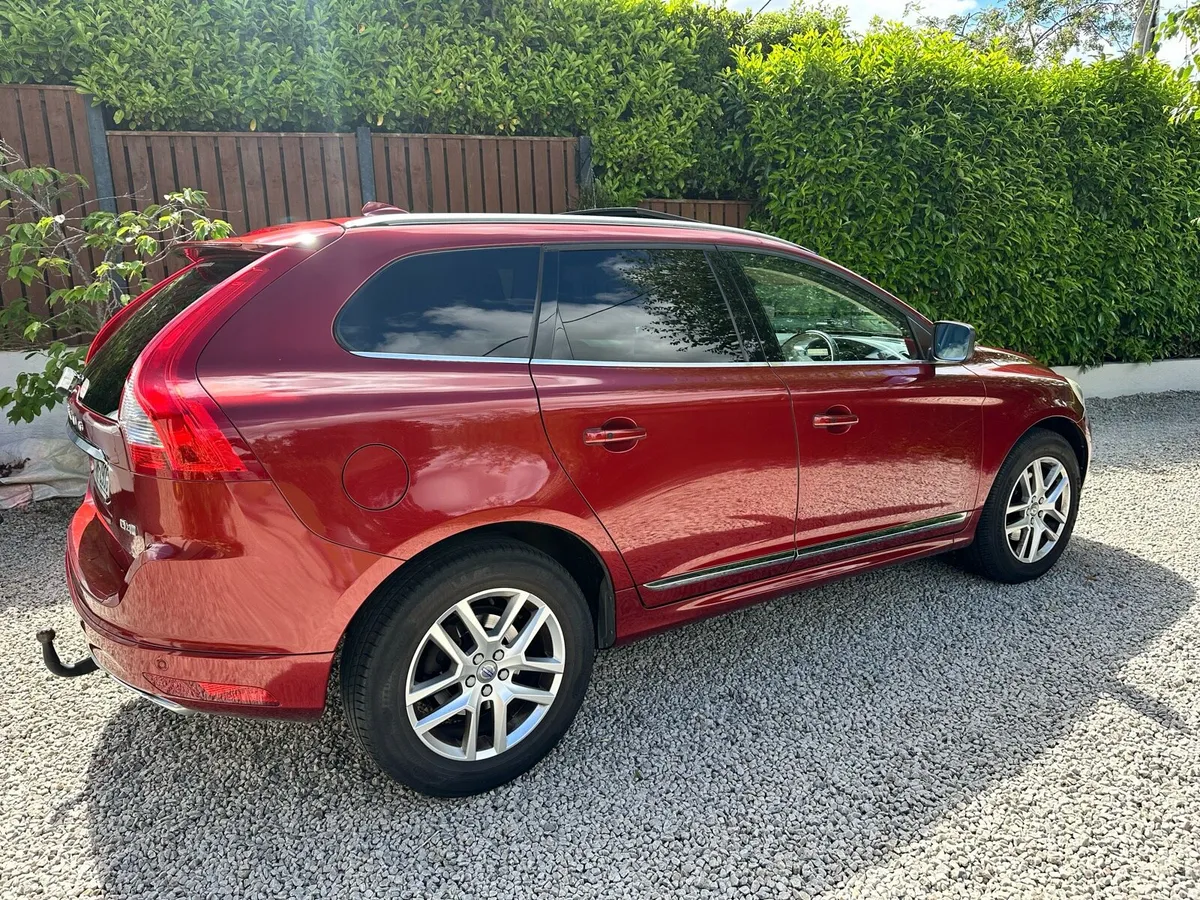 Volvo XC60 - Image 2
