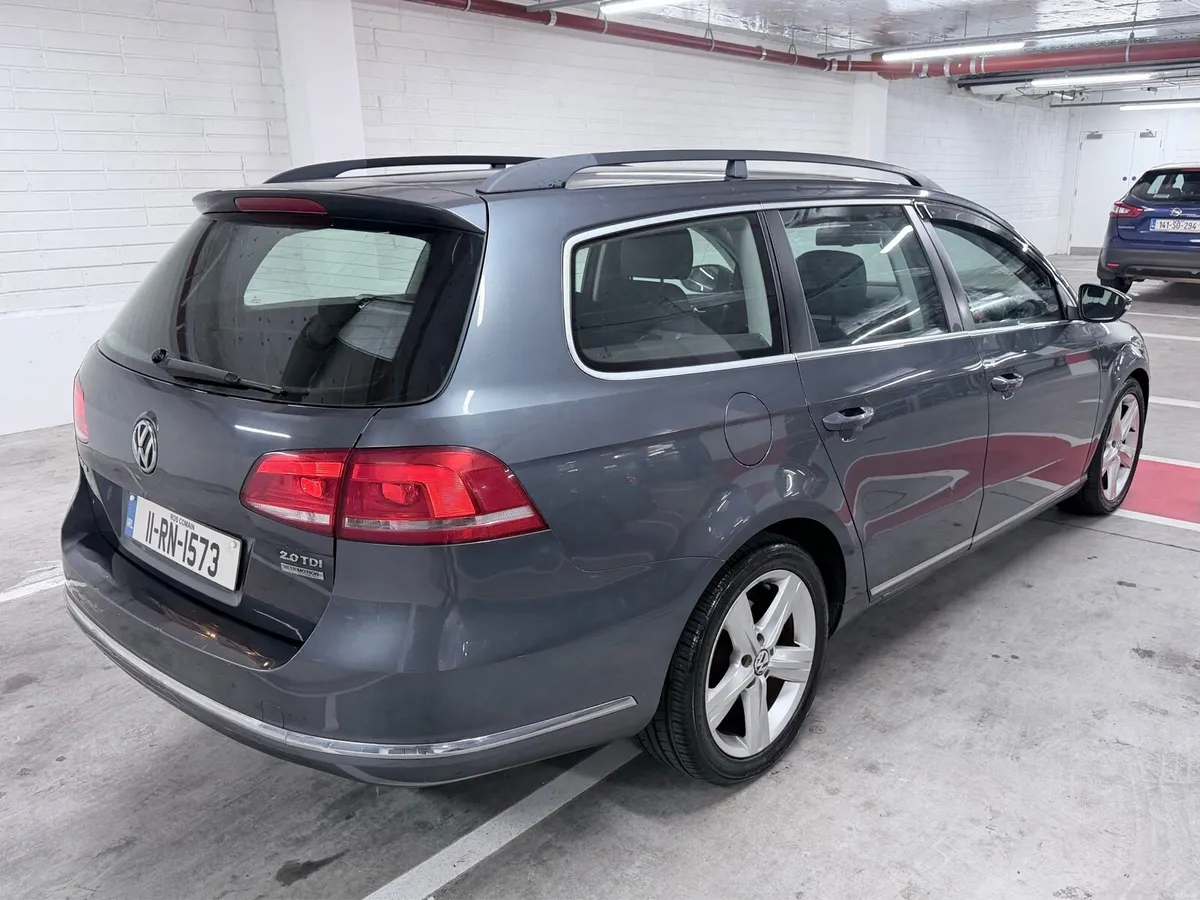 2.0 VW Passat estate - Image 4