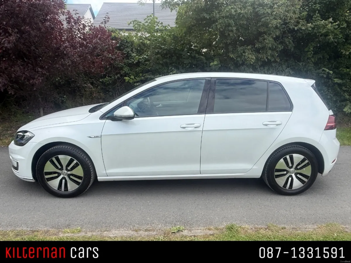 Volkswagen Golf COMFORTLINE E-GOLF 136BHP - Image 5