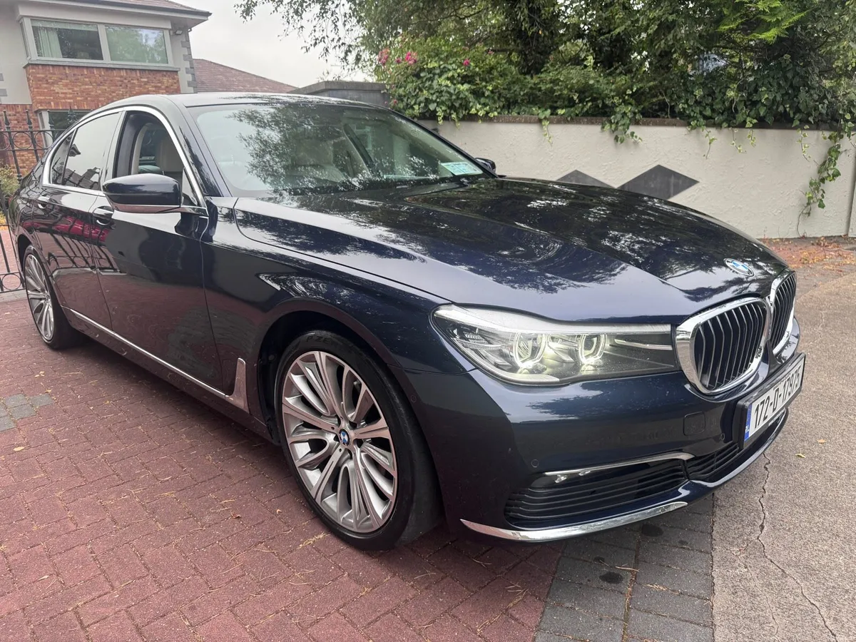730d Sept 2017 One lady owner. Hi Spec. Irish car - Image 4