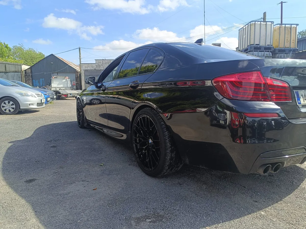 BMW 5-Series 2014 520D SE AUTO - Image 4