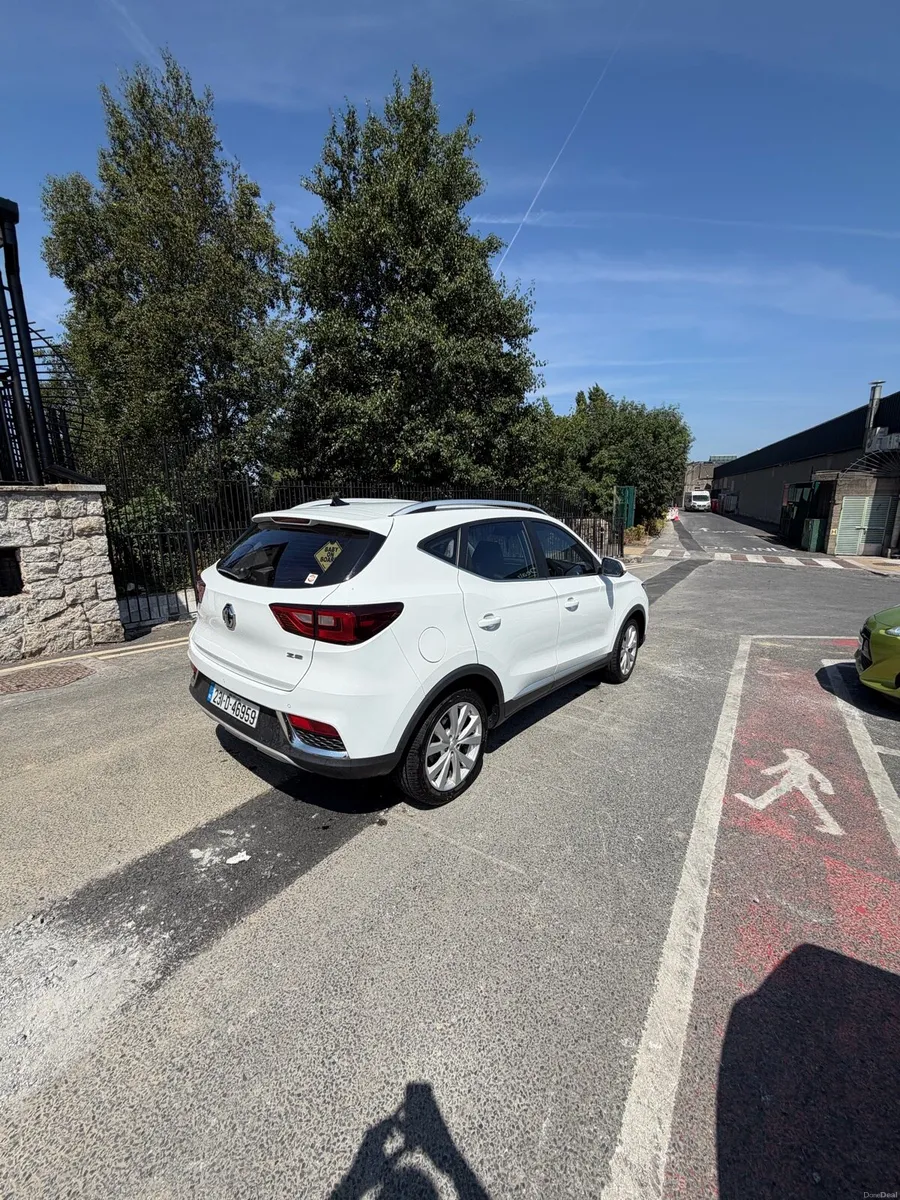 MG ZS - Image 2