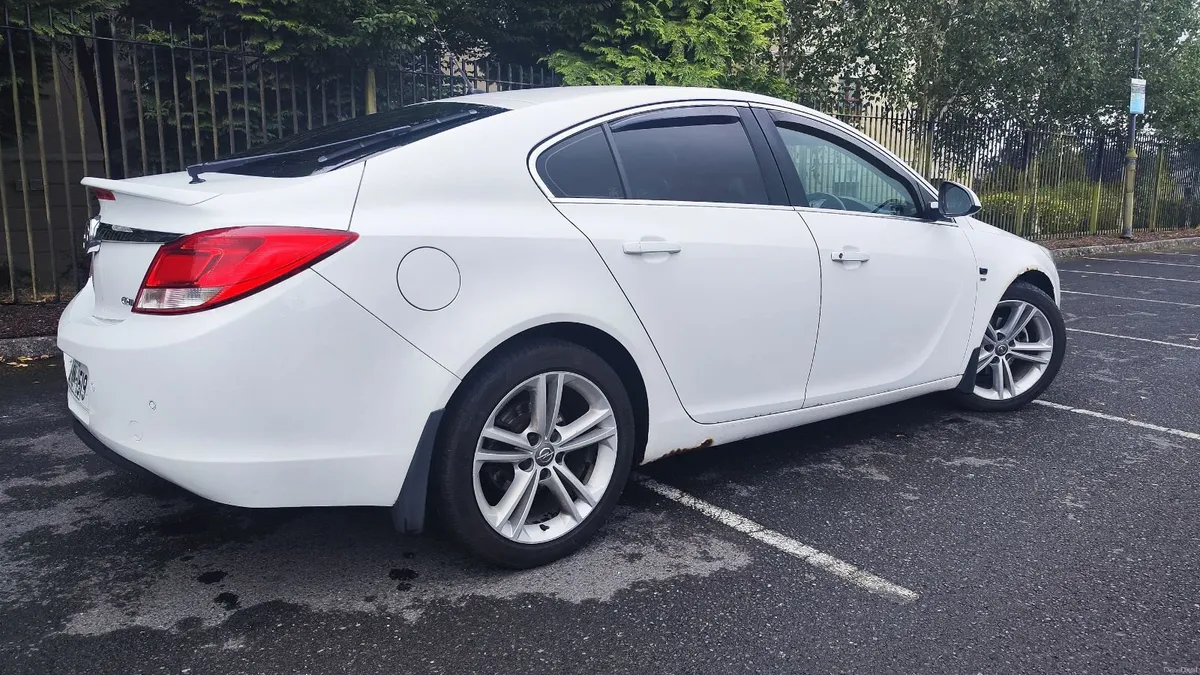 Vauxhall Insignia 2.0L Diesel SRi   2012 - Image 4