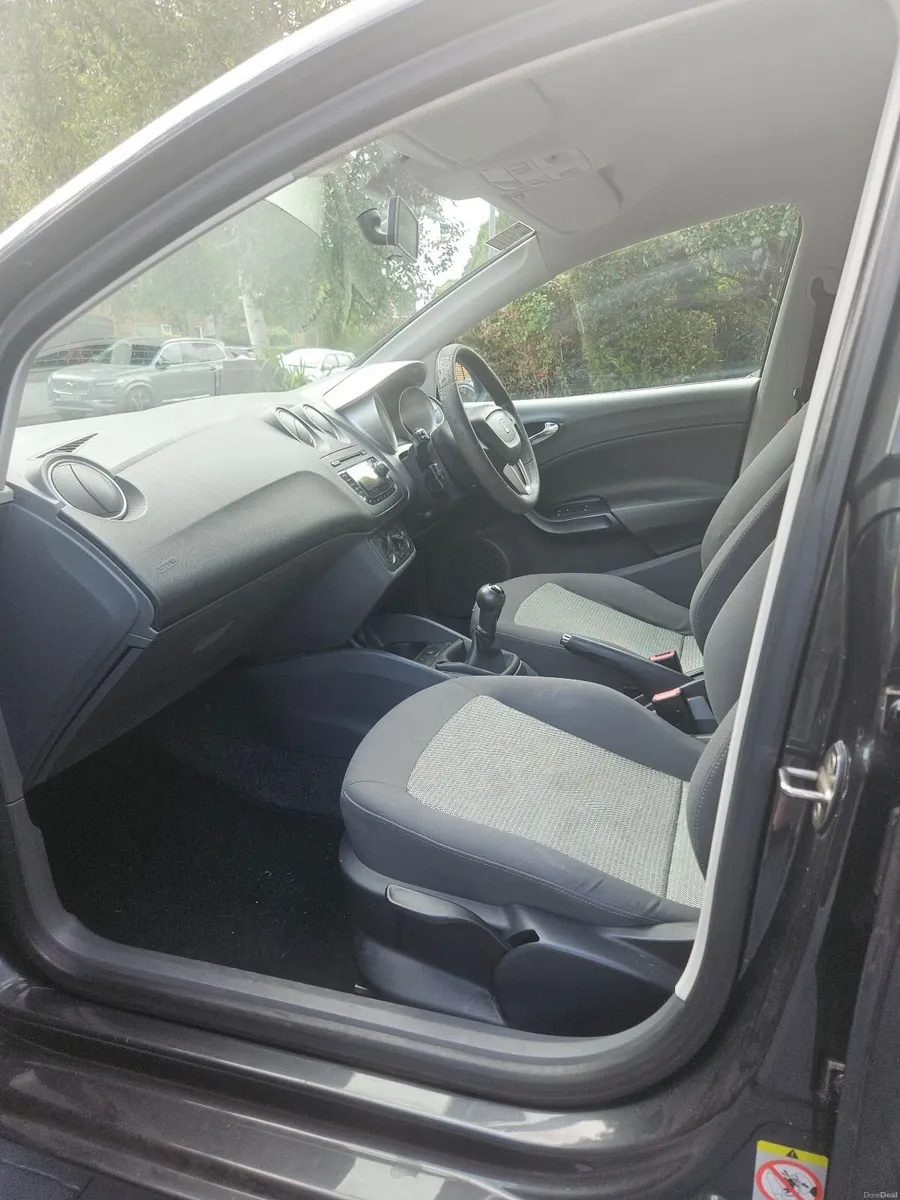 SEAT Ibiza 1.2L Hatchback - Very Low Milage - Image 5