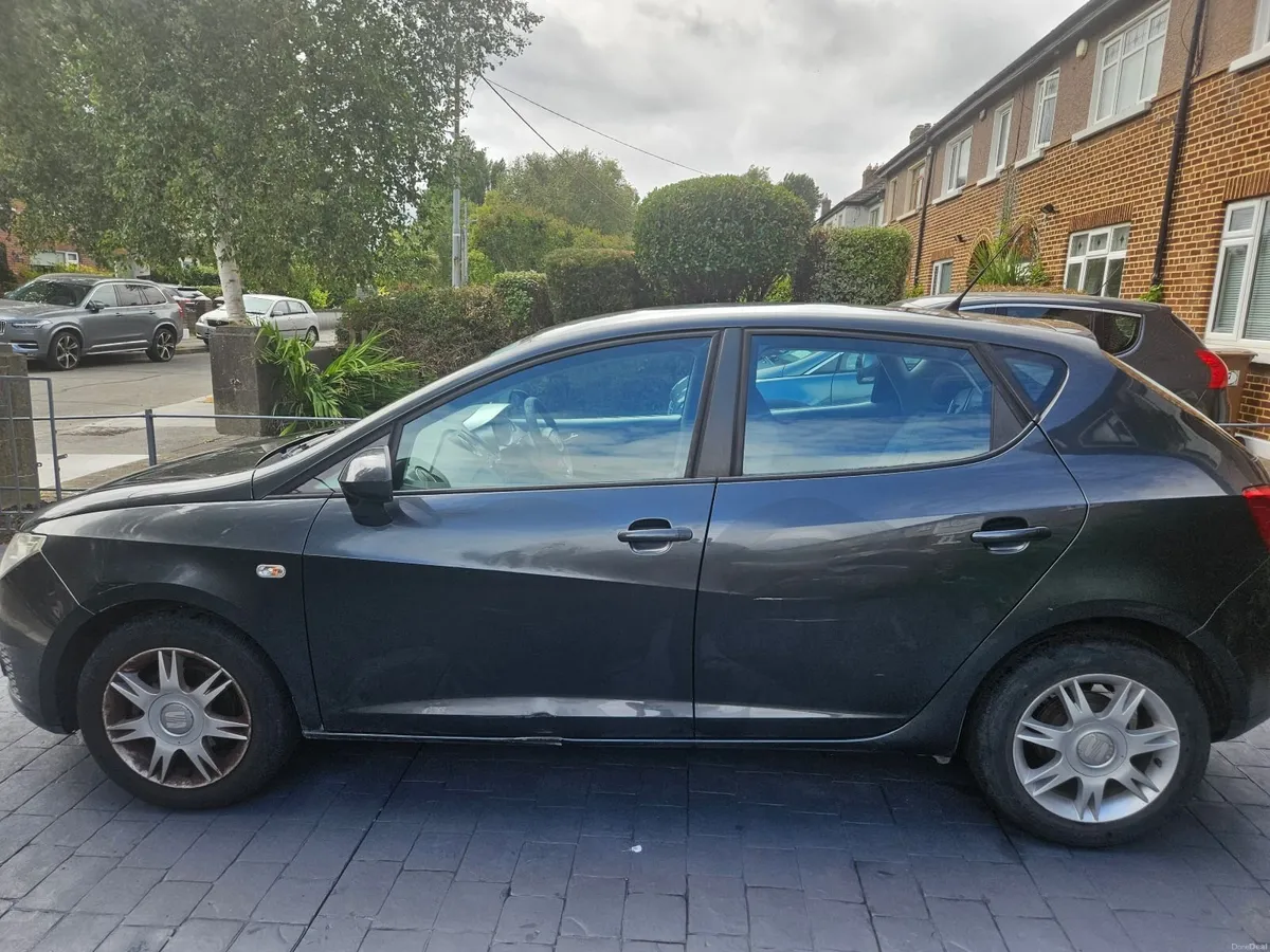 SEAT Ibiza 1.2L Hatchback - Very Low Milage - Image 3