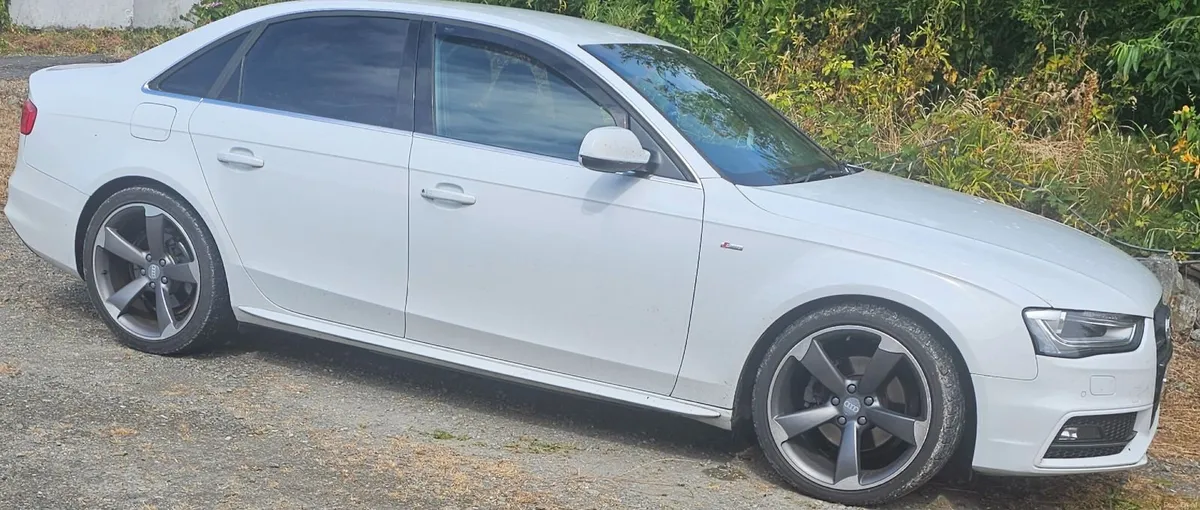 Audi A4 2015 - Image 4