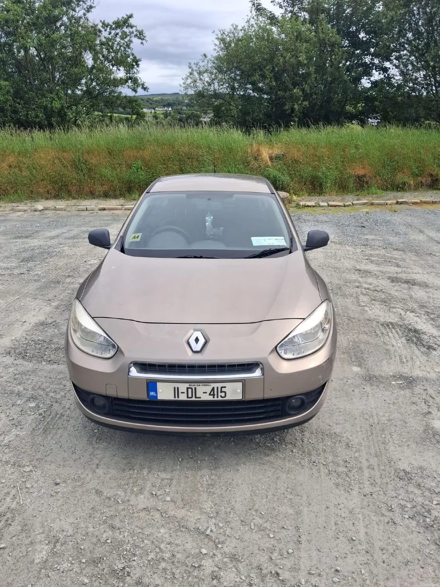 Renault Fluence 2011 - Image 1