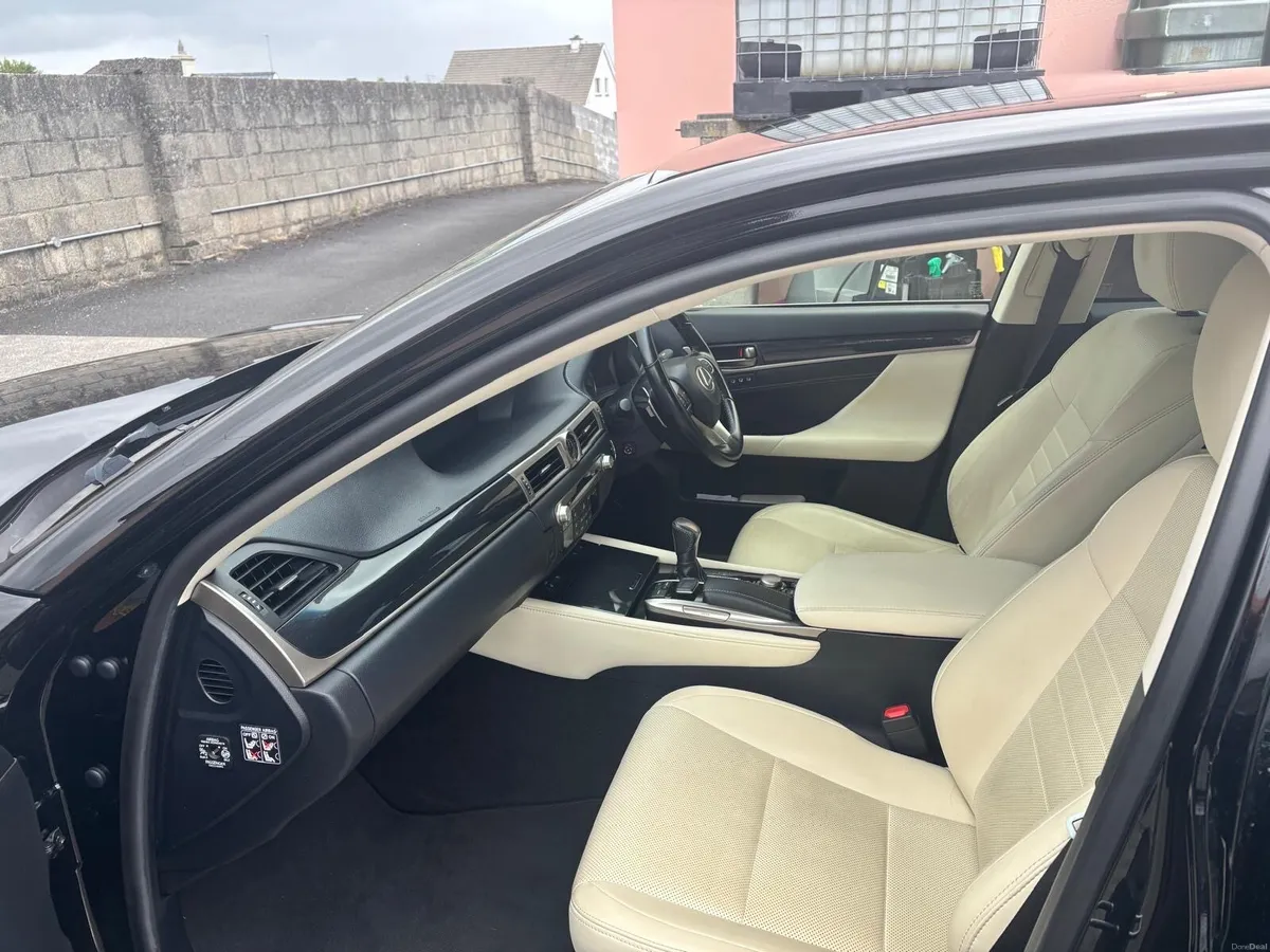 Lexus GS - Image 2