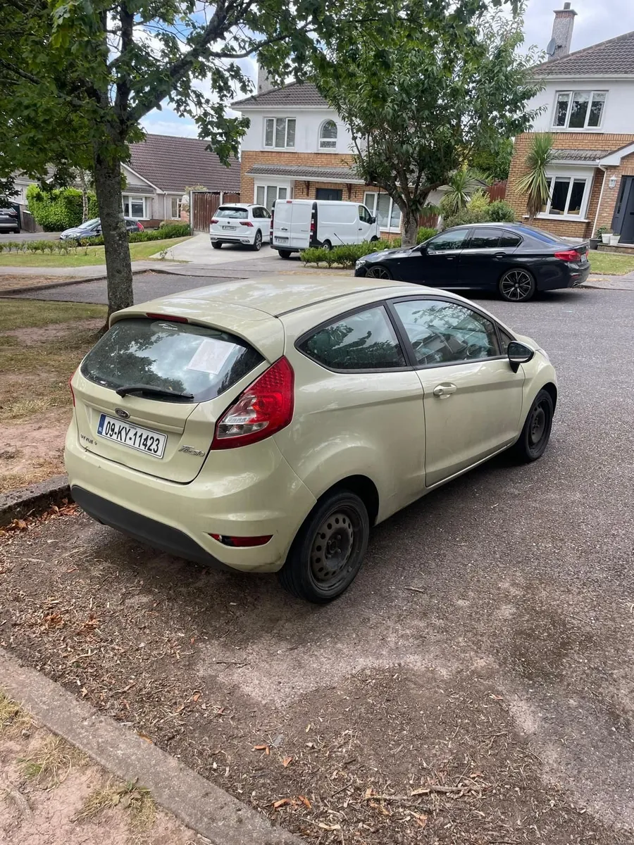 Ford Fiesta 2009 - Image 2