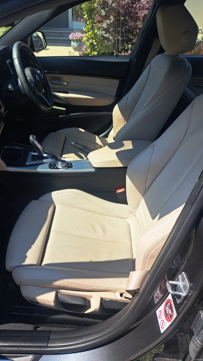 BMW 3-Series 2017 - Image 3