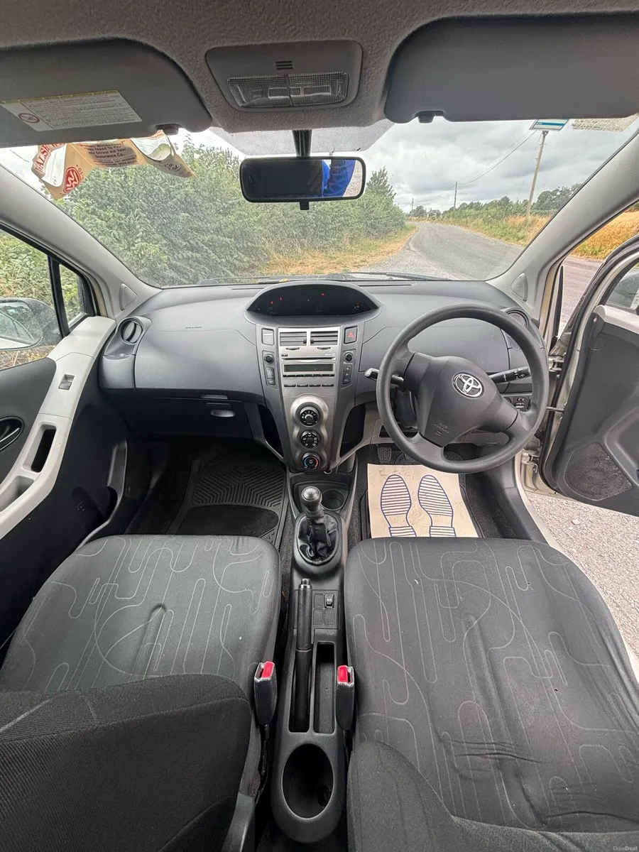 Toyota Yaris - Image 4
