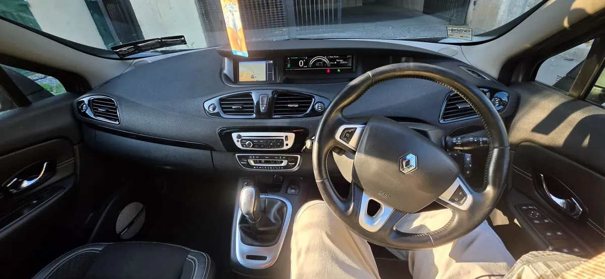 Renault Scenic 2014 - Image 2