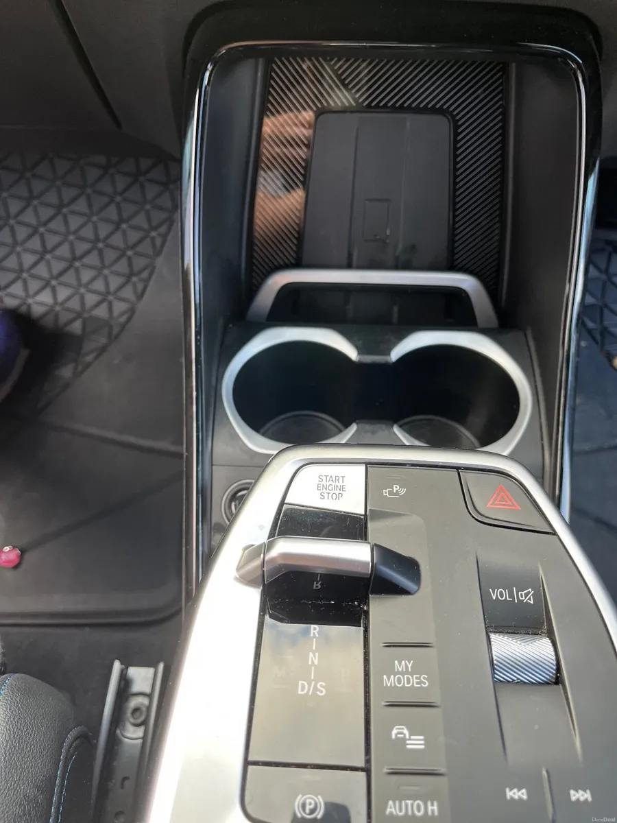 BMW X1 2022 - Image 2