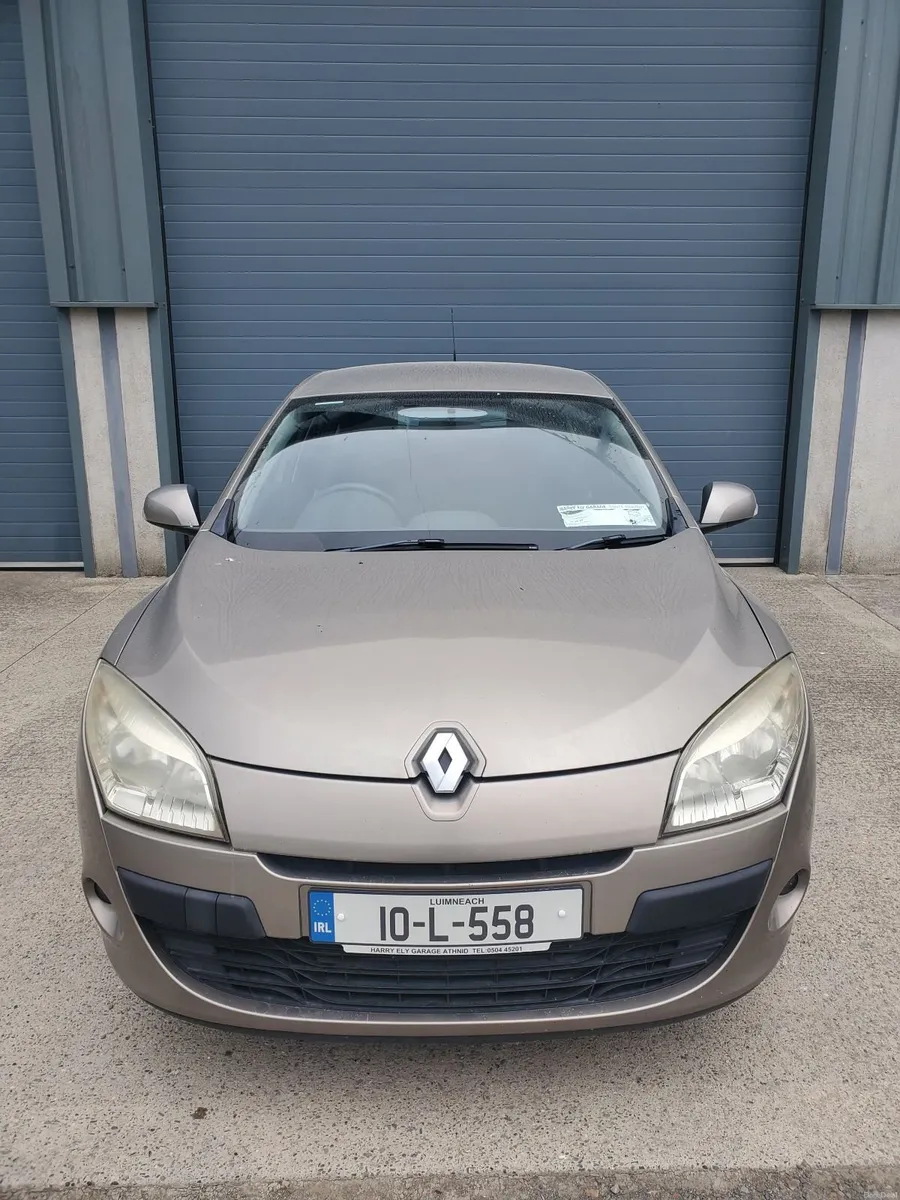 Renault Megane 2010 - Image 2