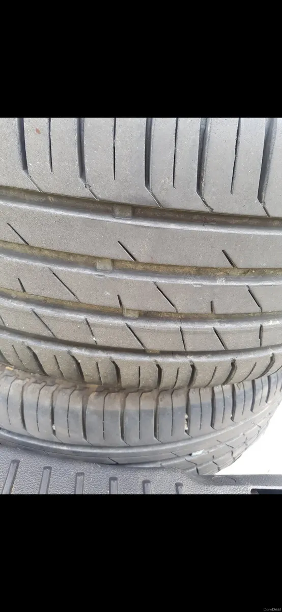 17 inch Jr 18 rims wrapped in brand new tyres - Image 2