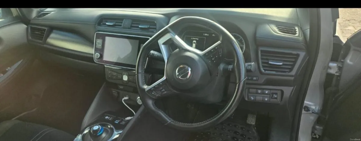 Nissan Leaf 2019 - 40kw plug-in. - Image 2