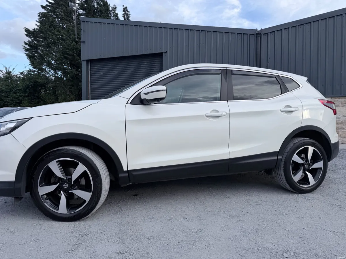 Nissan Qashqai 161’ N-Connect 1.5dCi White Pearl - Image 5