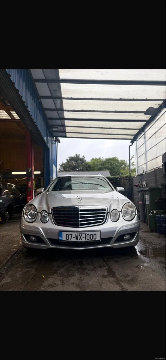 Mercedes Benz E Class Sport - Image 4
