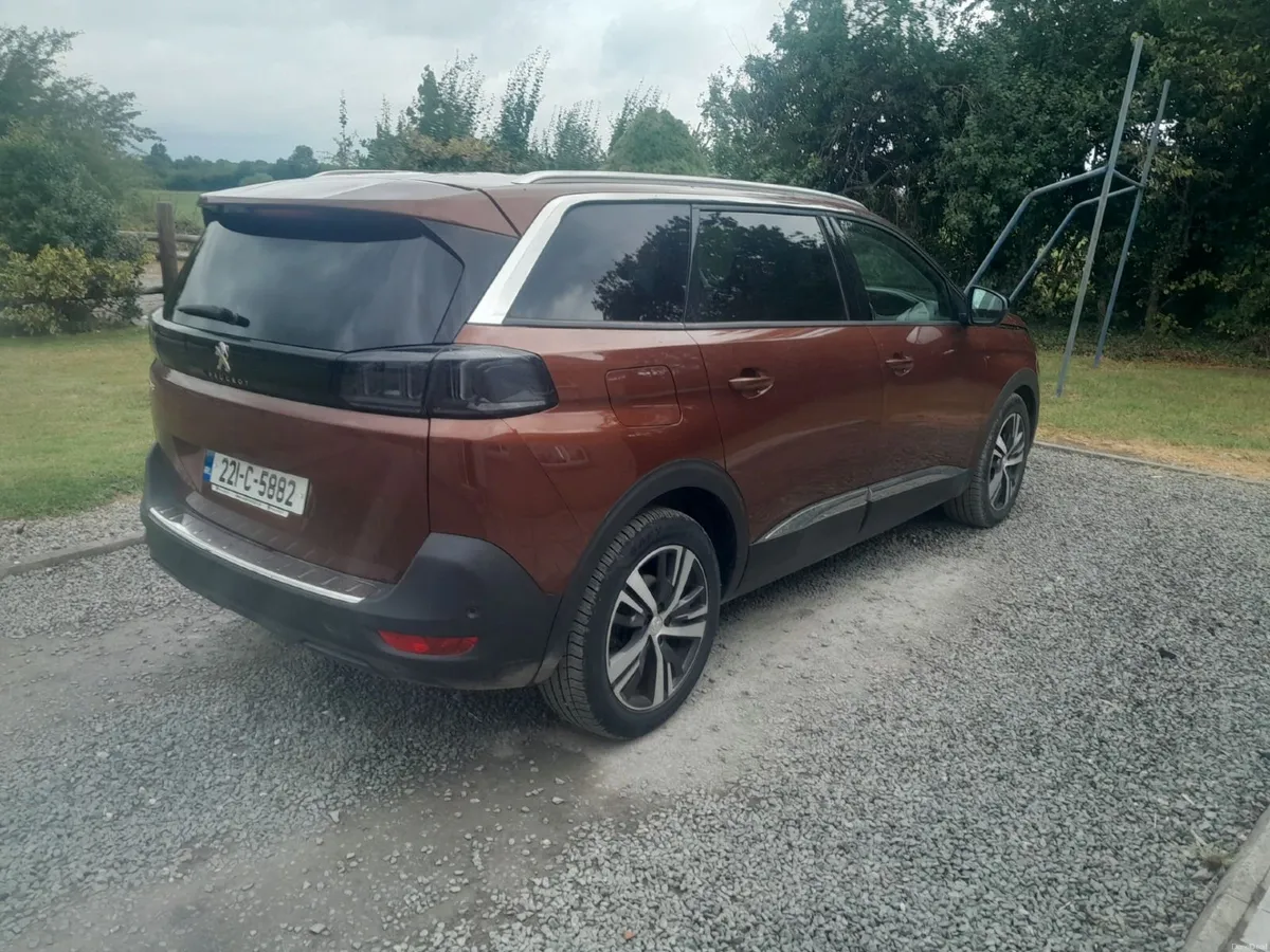 Peugeot 5008 2022 - Image 2