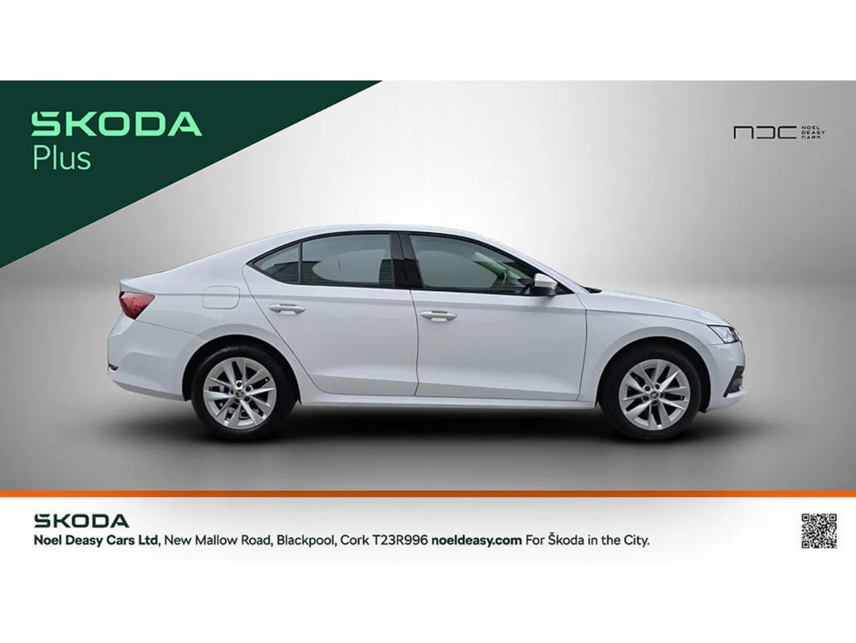 Skoda Octavia AMBITION 2.0tdi 115HP 5DR - MOON WHI - Image 5