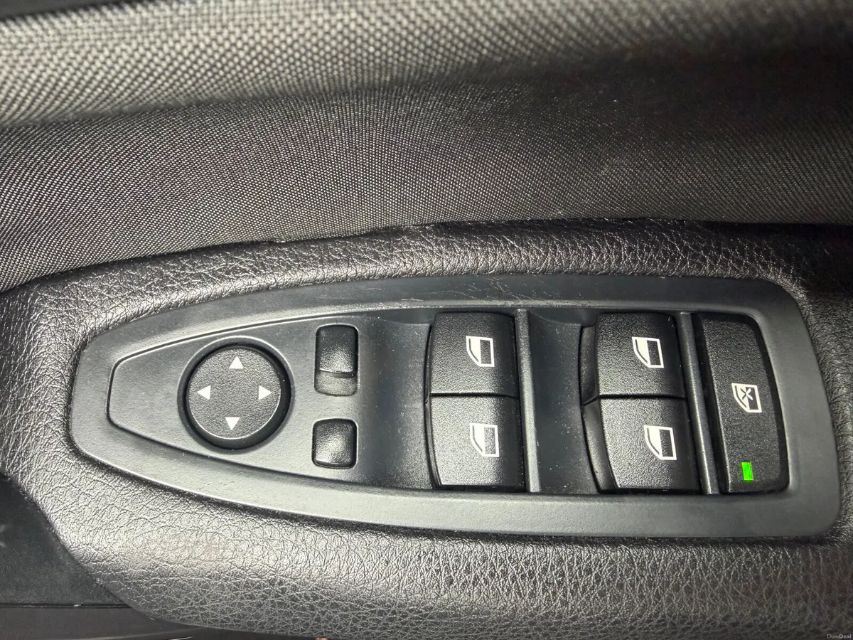 BMW 1-Series 2012 - Image 6