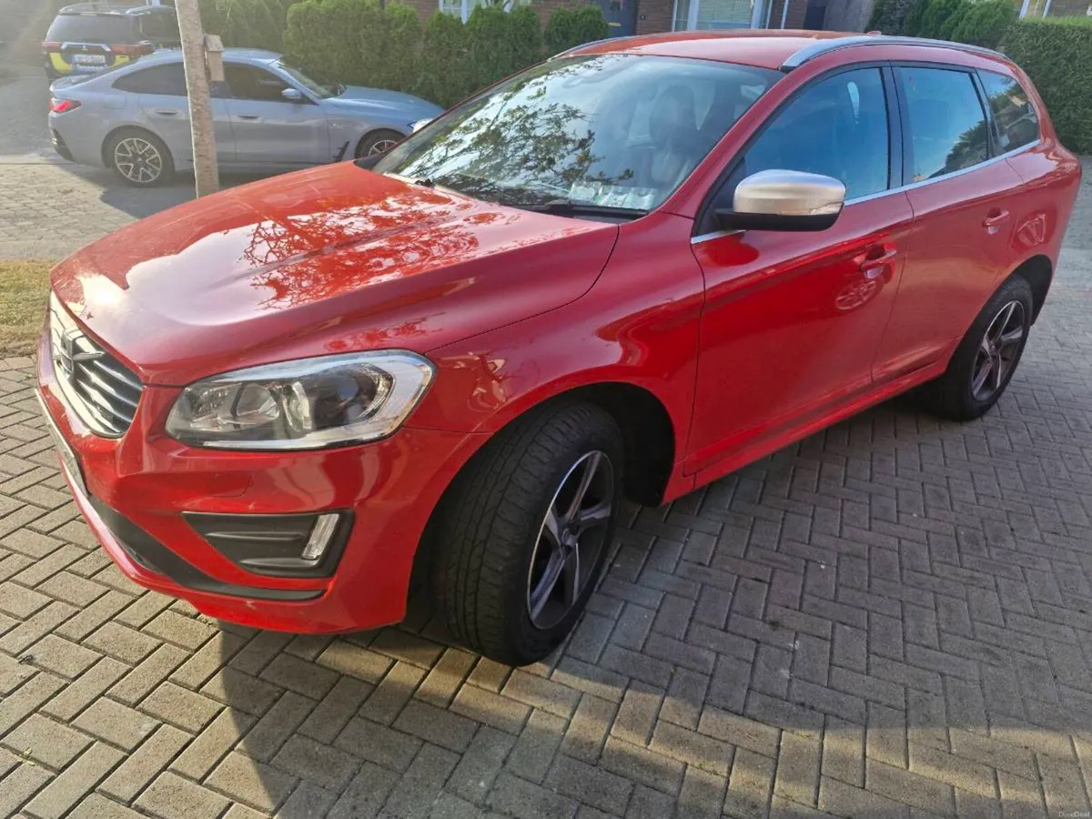 Volvo xc60 R design lux 2015 - Image 1
