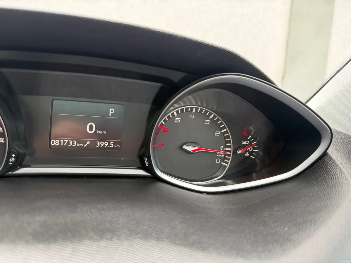 Peugeot 308 - Image 5