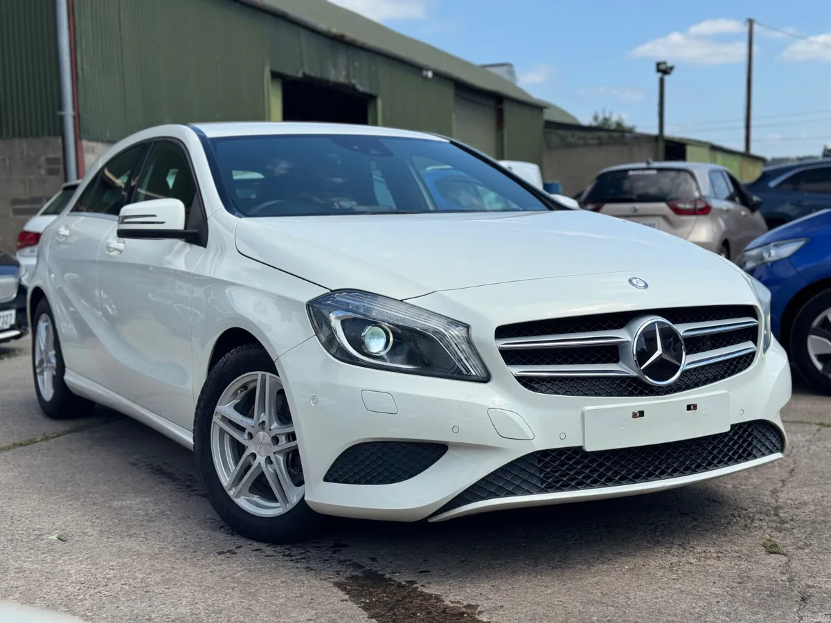 MERCEDES A180 1.6L Petrol Auto 2014 38000KM 2 KEYS - Image 1