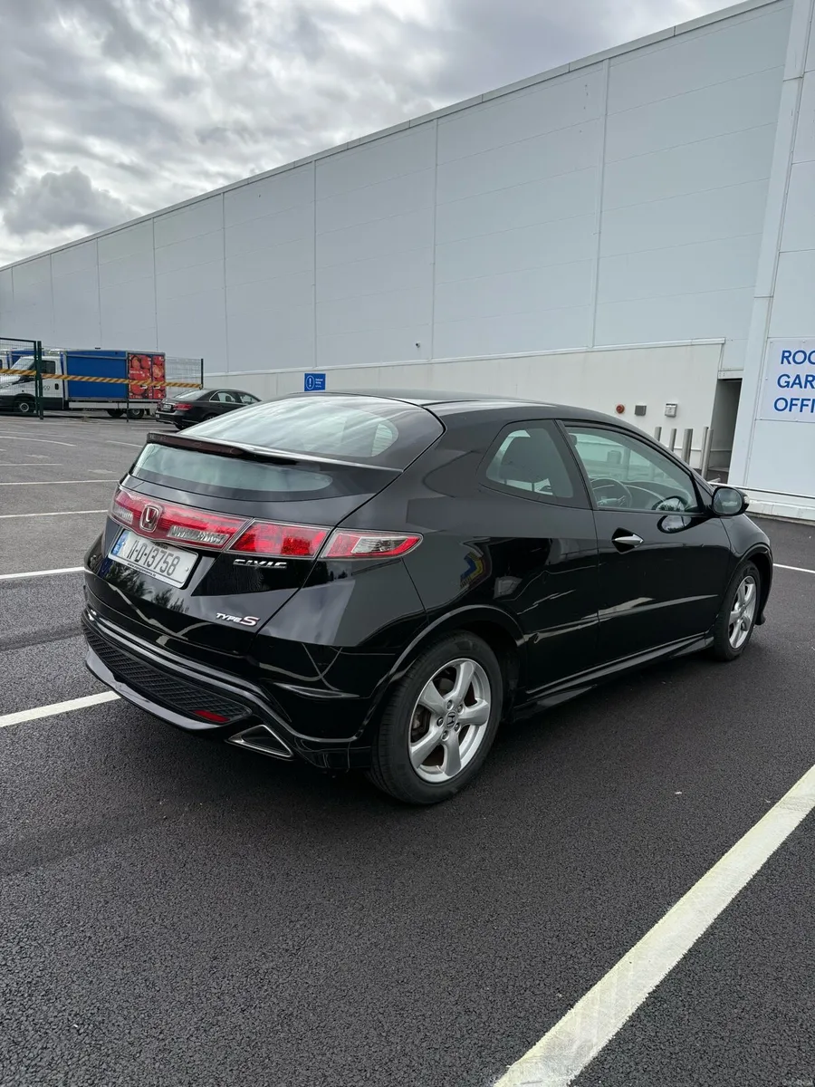 Honda Civic 1.4 Type S Low mileage only 85000km - Image 1