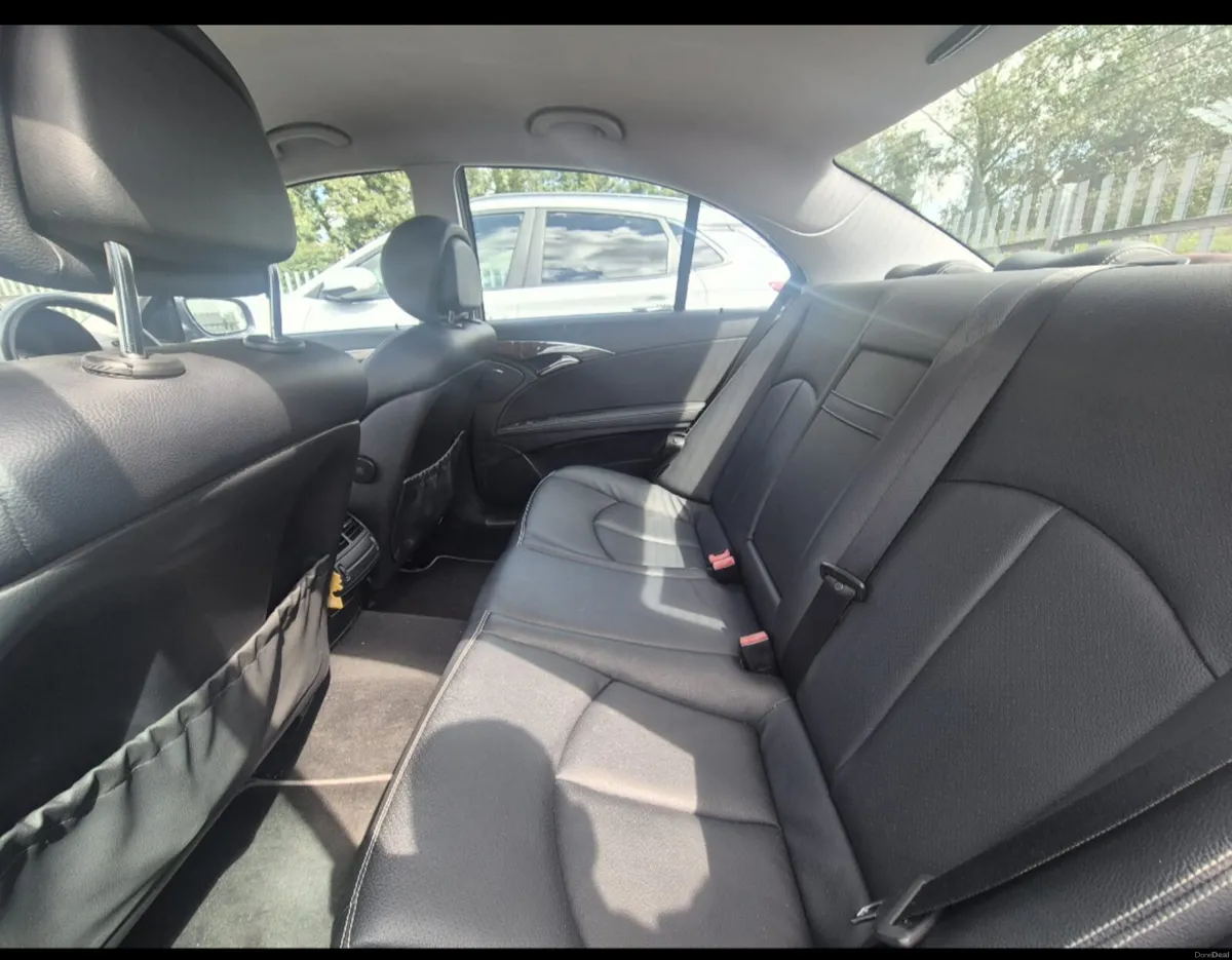 Mercedes-Benz E-Class 1.8 CompressorAuto - Image 4