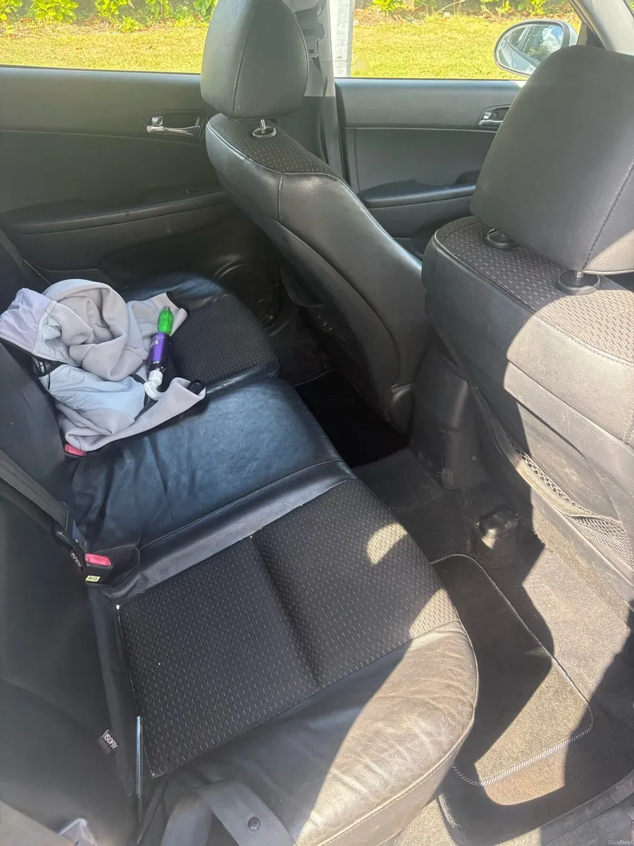 Hyundai i30 1.6crdi - Image 5