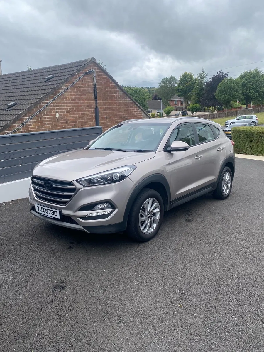 2016 Hyundai Tucson - Image 2