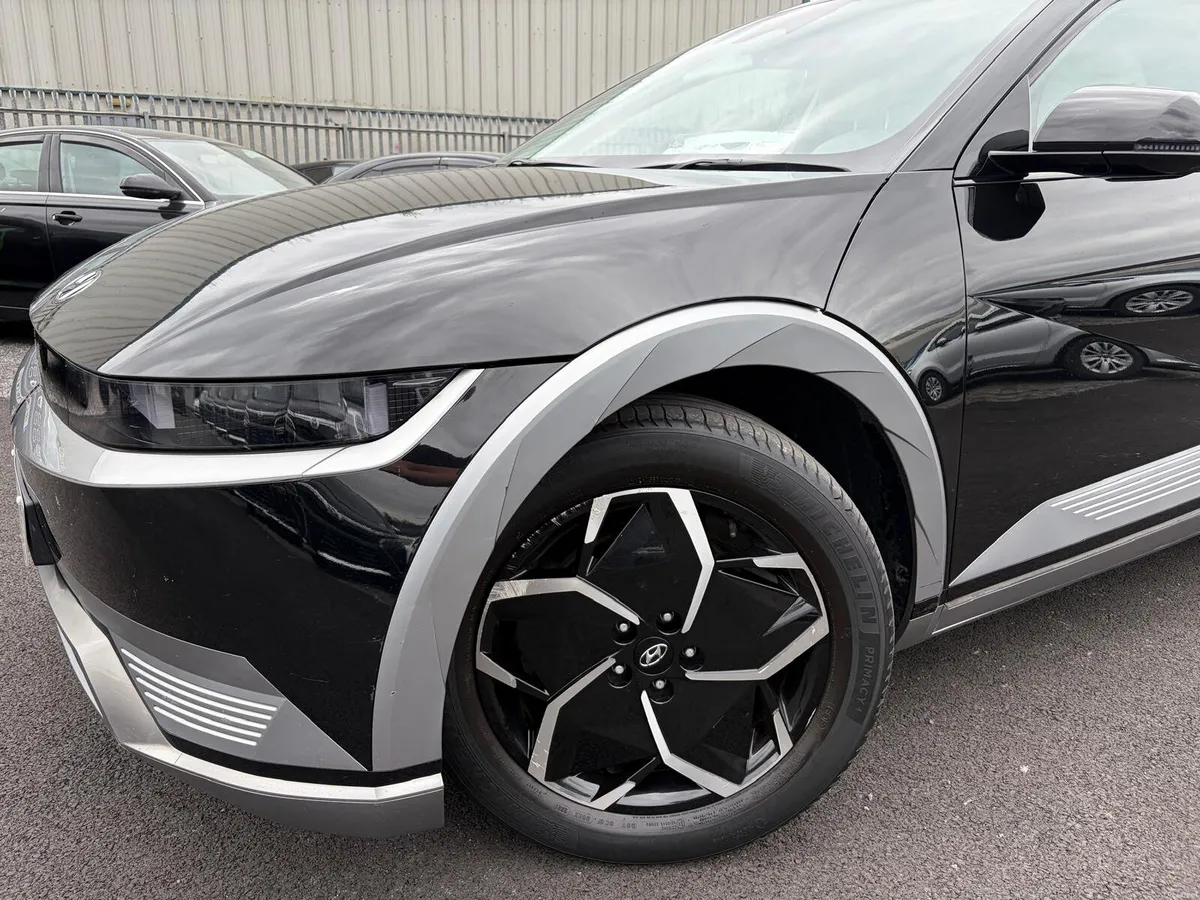 2022 Hyundai IONIQ 5 LONG RANGE - Image 2