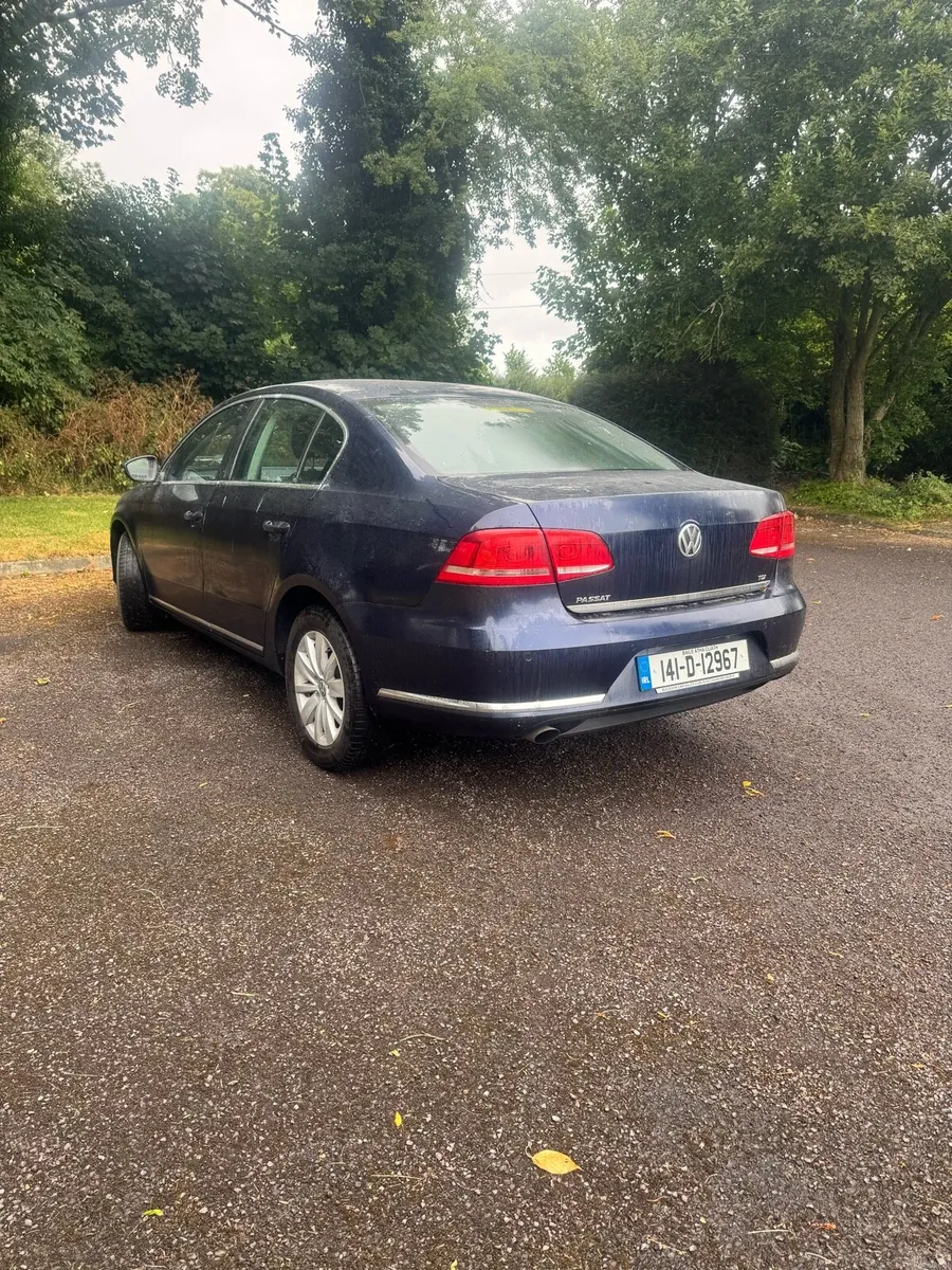 141 Volkswagen Passat-Full Service- Mint Condition - Image 4